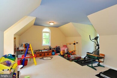 733 Harwood Rd, Harwood, MD 20776 - photo 7