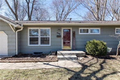 7104 Melrose Ln, Shawnee, KS 66203 - photo 2