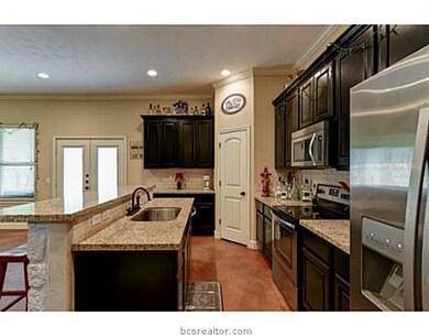 1013 Foster Ave unit B, College Station, TX 77840 - photo 5