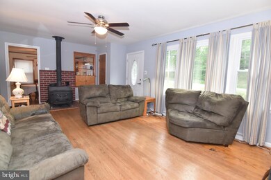 23542 Myrtle Point Rd, California, MD 20619 - photo 5