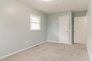 2621 20th St, Zion, IL 60099 - photo 4