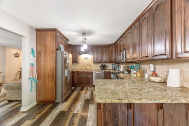 835 Arndell Rd, Morgantown, KY 42261 - photo 7