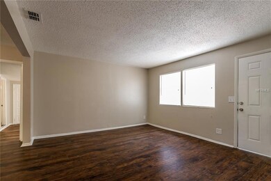 6011 Murrhee Rd, Tampa, FL 33619 - photo 4