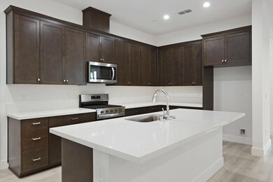 2214 Paramount Ln, Manteca, CA 95337 - photo 3