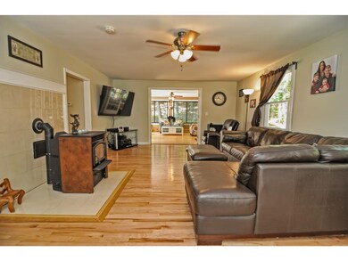 54 Sullivan Rd, Hudson, NH 03051 - photo 7