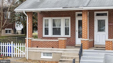 3318 Fremont St, Reading, PA 19605 - photo 2