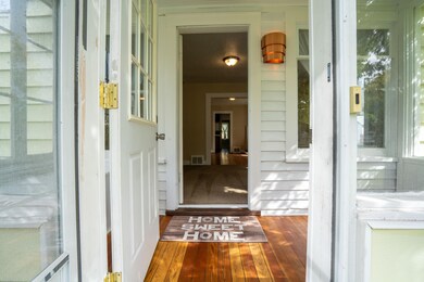 945_8th_entrance-1