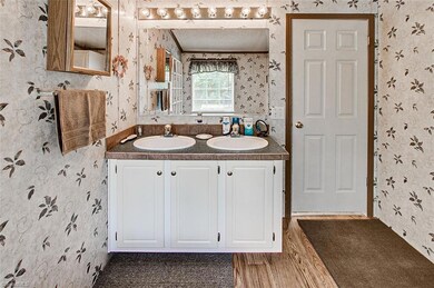 6527 Mount Lebanon Rd, Troy, NC 27371 - photo 7