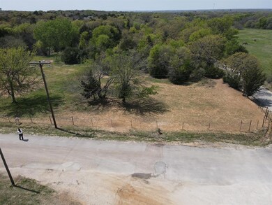 412 Linden St, Keene, TX 76059 - photo 6