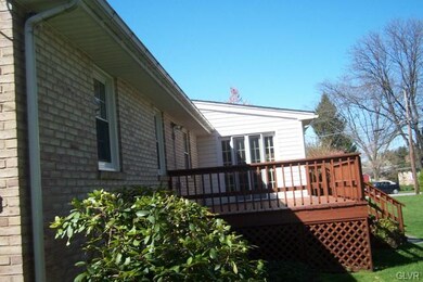 275 Bridle Path Rd, Bethlehem, PA 18017 - photo 3