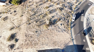 111 Coronado Dr, Victorville, CA 92394 - photo 4