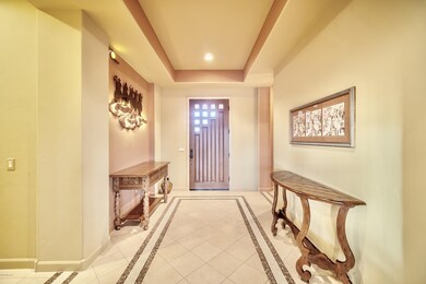 FOYER / CUSTOM FRONT DOOR