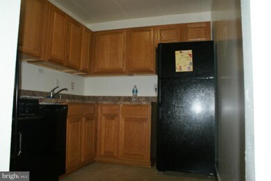 6011 Emerson St unit 603, Bladensburg, MD 20710 - photo 2