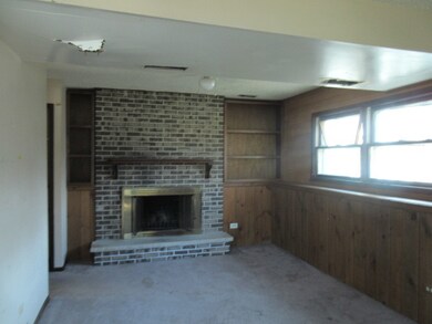 18723 Oakwood Ave, Country Club Hills, IL 60478 - photo 4