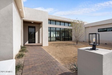 014-Front walkway