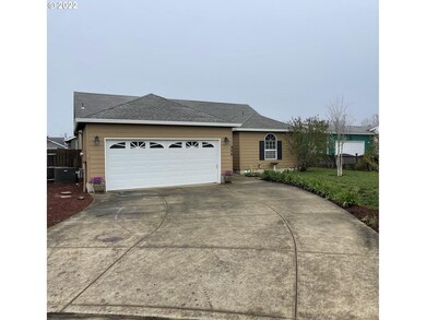 404 NE Faulconer St, Sheridan, OR 97378 - photo 5