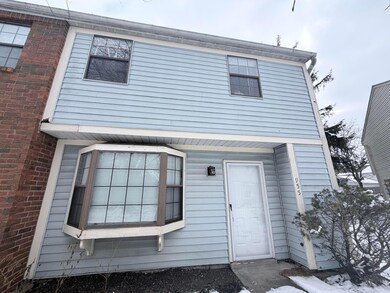 955 Cross Country Dr unit F, Columbus, OH 43235 - photo 2