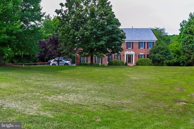 11717 Crippen Ct, Great Falls, VA 22066 - photo 4