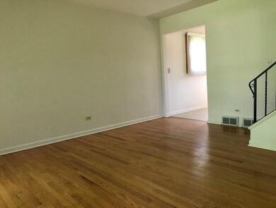 821 N Ellsworth St, Naperville, IL 60563 - photo 2