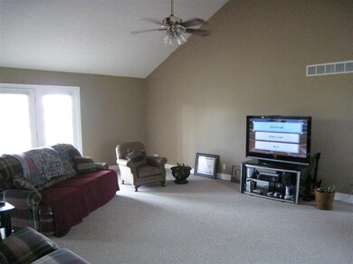 1695 Oregon Rd, Versailles, KY 40383 - photo 6