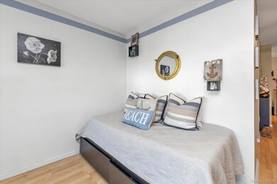 The Beach House unit 1 P, Long Beach, NY 11561 - photo 5