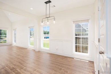 Eat in breakfast area and pantry
