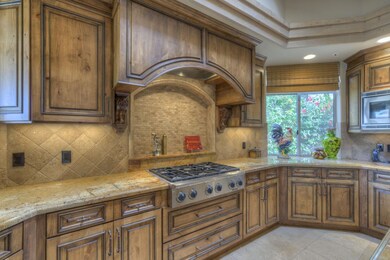 7553 E Club Villa Cir, Scottsdale, AZ 85266 - photo 5