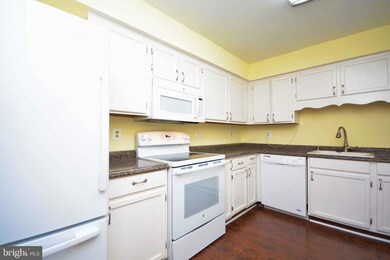 803 Coxswain Way unit 310, Annapolis, MD 21401 - photo 2