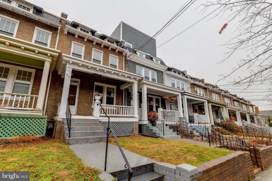 638 Franklin St NE, Washington, DC 20017 - photo 2