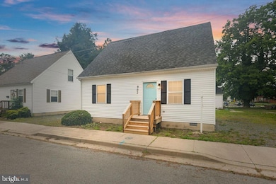 902 Hanson St, Salisbury, MD 21801 - photo 2