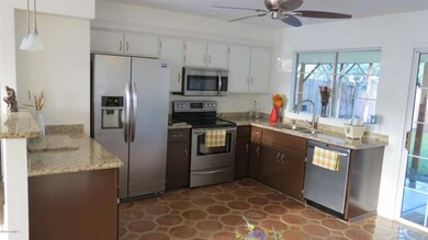 19048 29th St 013