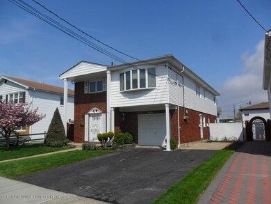 9 E Augusta Ave, Staten Island, NY 10308 - photo 2