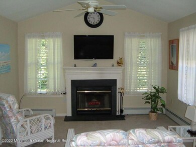 family room clear lake