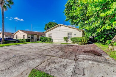 3805 Windsor Ave, West Palm Beach, FL 33407 - photo 3