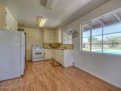 005_Kitchen