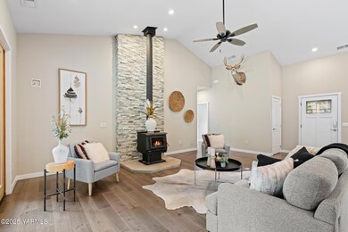 321 Fontaine Ln-12 copy