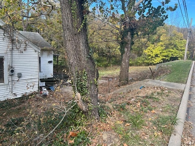 1521 Hunt Rd, Cincinnati, OH 45215 - photo 3