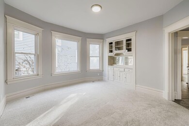 830 University Ave W - Web Quality - 009 - 05 Dining Room.jpg