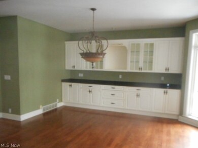 615 Hardwick Dr, Aurora, OH 44202 - photo 7