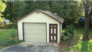 949 Mitchell Ave, Morton, PA 19070 - photo 4