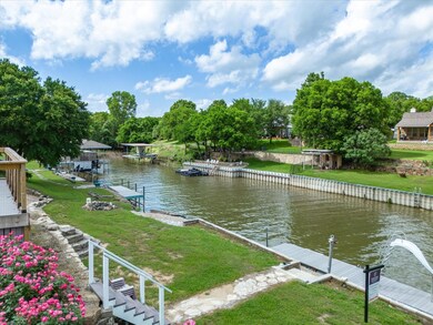 12110 N Oak Ct, Azle, TX 76020 - photo 3