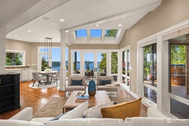 8240 SE 59th St, Mercer Island, WA 98040 - photo 4