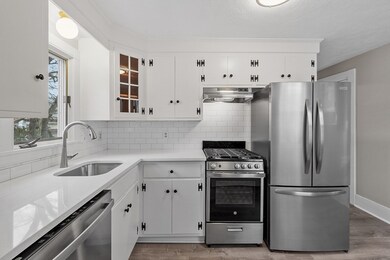 189 Andover St unit 3, Andover, MA 01810 - photo 3