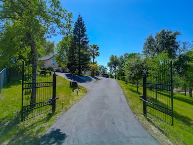 20509 Bernard Way, Redding, CA 96003 - photo 2