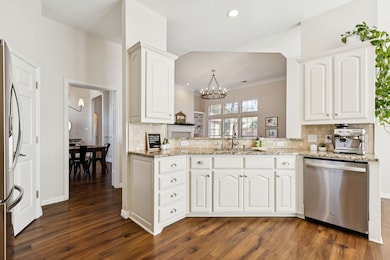 1403 The Lakes Ct, Keller, TX 76248 - photo 7