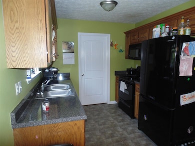 103 Turning Leaf Ct, Shelbyville, TN 37160 - photo 5