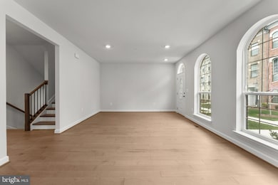 608 Catamaran Way, Oxon Hill, MD 20745 - photo 4