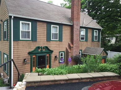 33 Terrace Dr, Greenville, RI 02828 - photo 2