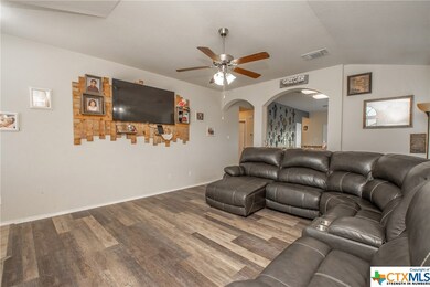 407 Coby Dr, Troy, TX 76579 - photo 3