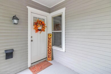 06-2127 Forest Ave-WindowStill-Real
